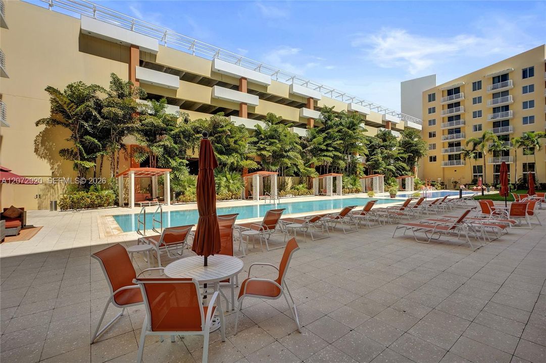 En Venta: $750,000 (3 camas, 2 baños, 1367 Pies cuadrados)