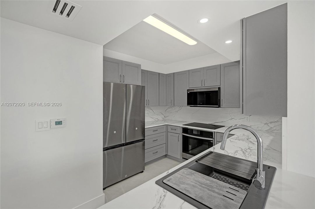 En Venta: $750,000 (3 camas, 2 baños, 1367 Pies cuadrados)