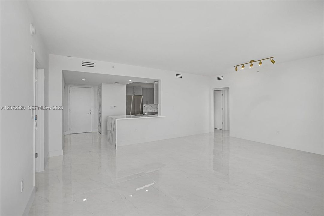 En Venta: $750,000 (3 camas, 2 baños, 1367 Pies cuadrados)