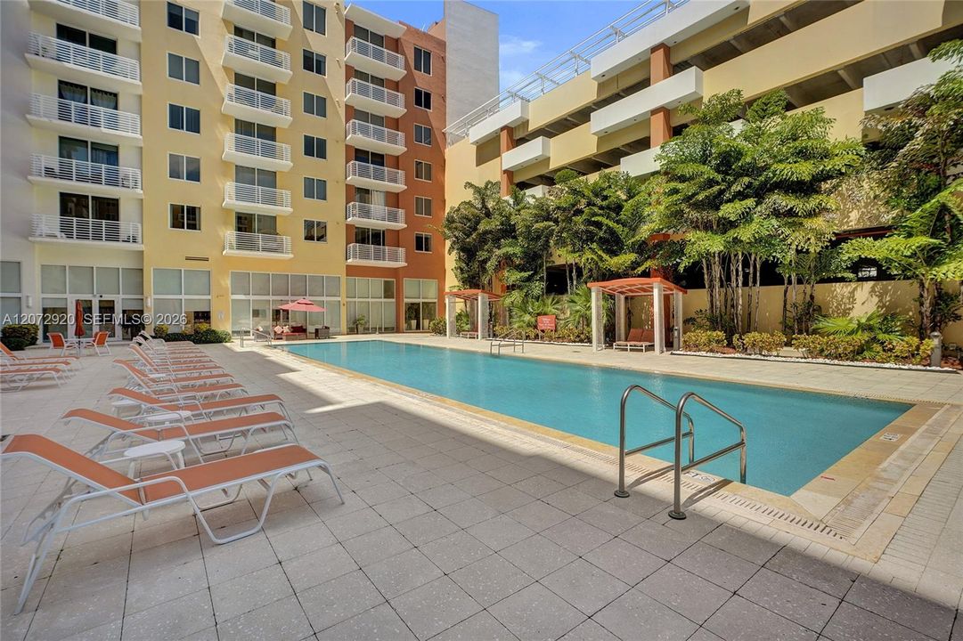 En Venta: $750,000 (3 camas, 2 baños, 1367 Pies cuadrados)