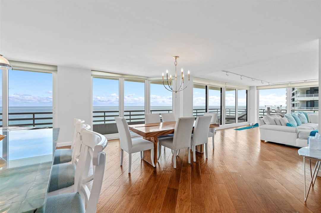 OCEANVIEW DINING ROOM