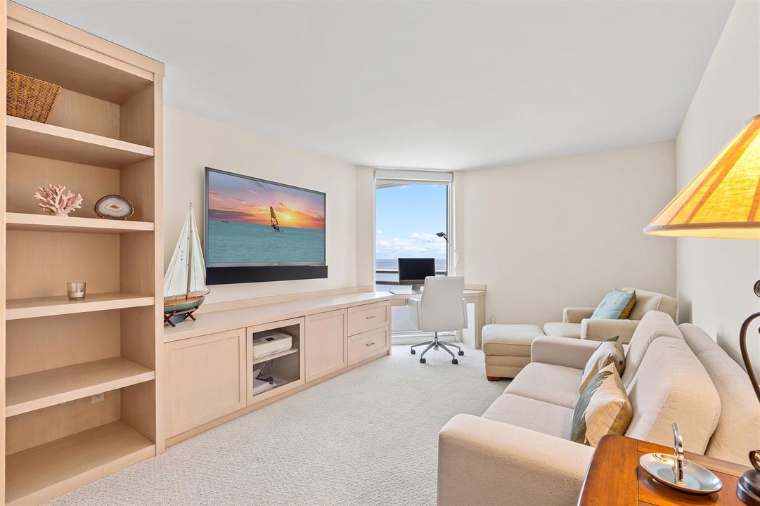 BEDROOM 3/OFFICE