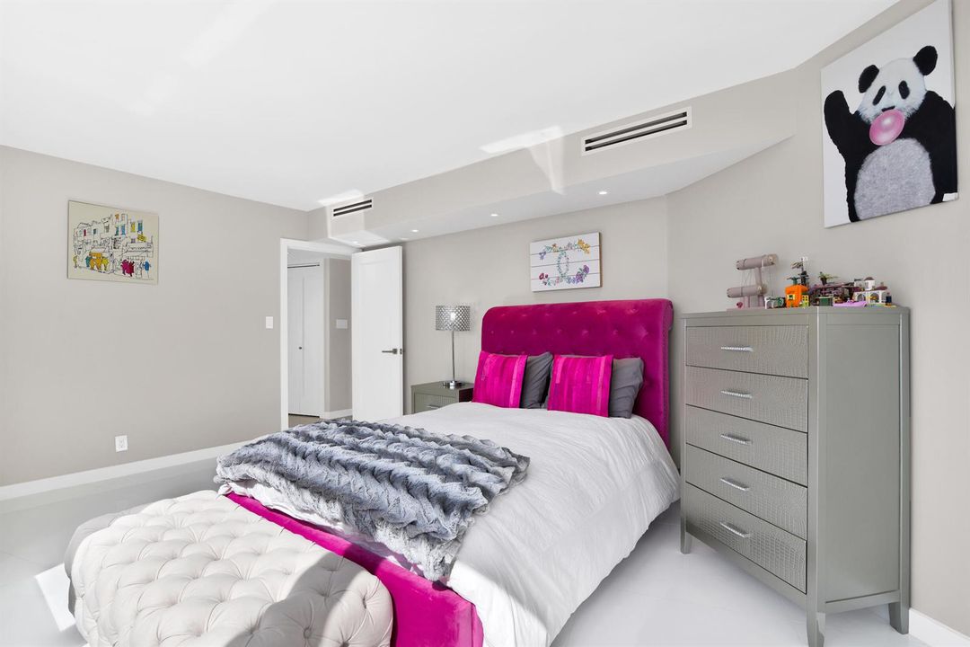 Second bedroom