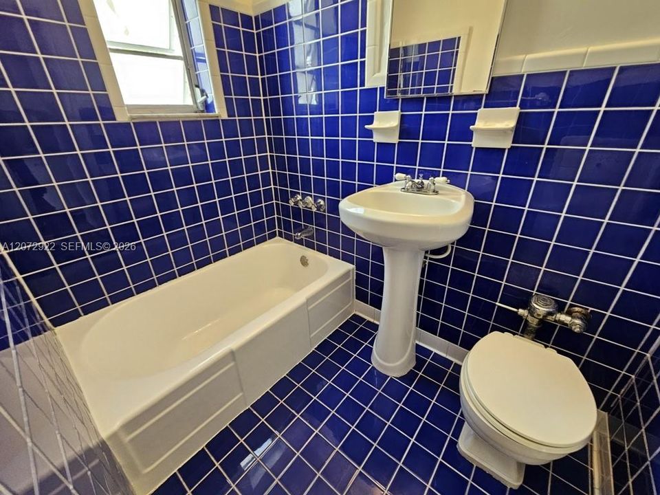 В аренду: $1,500 (0 спален, 1 ванн, 450 Квадратных фут)