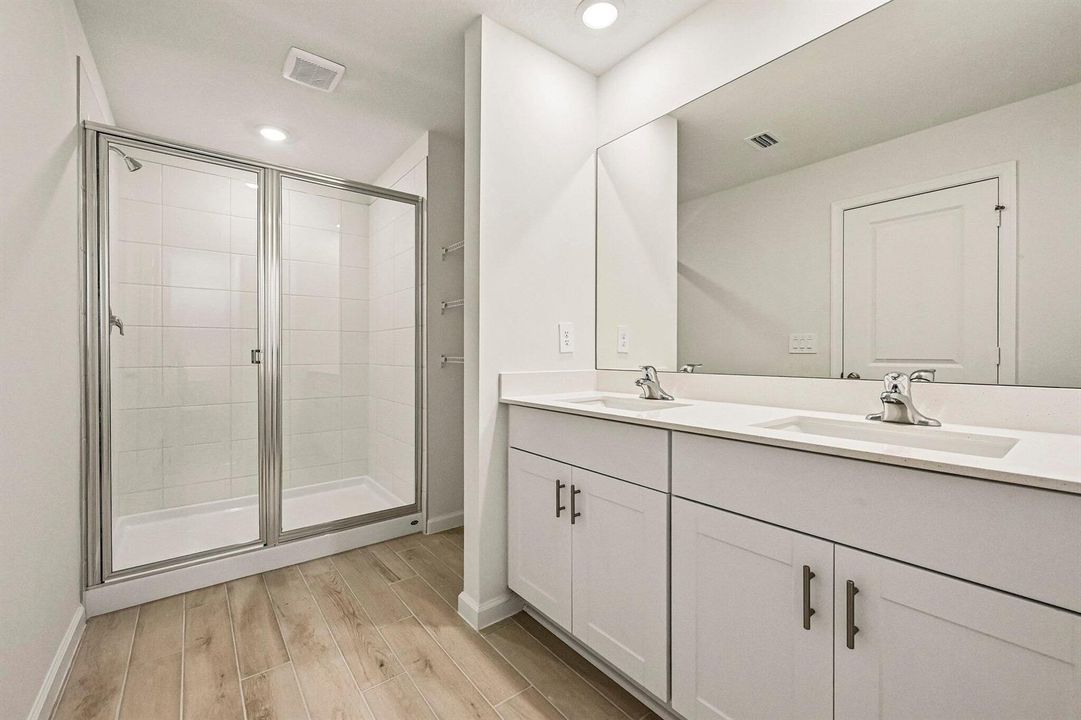 -643 Salisbury Cir (28)