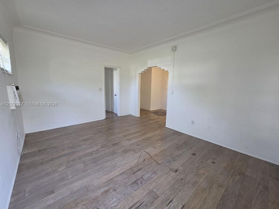 В аренду: $1,650 (0 спален, 1 ванн, 500 Квадратных фут)
