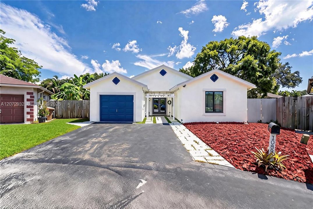 For Rent: $4,500 (4 beds, 2 baths, 1844 Square Feet)