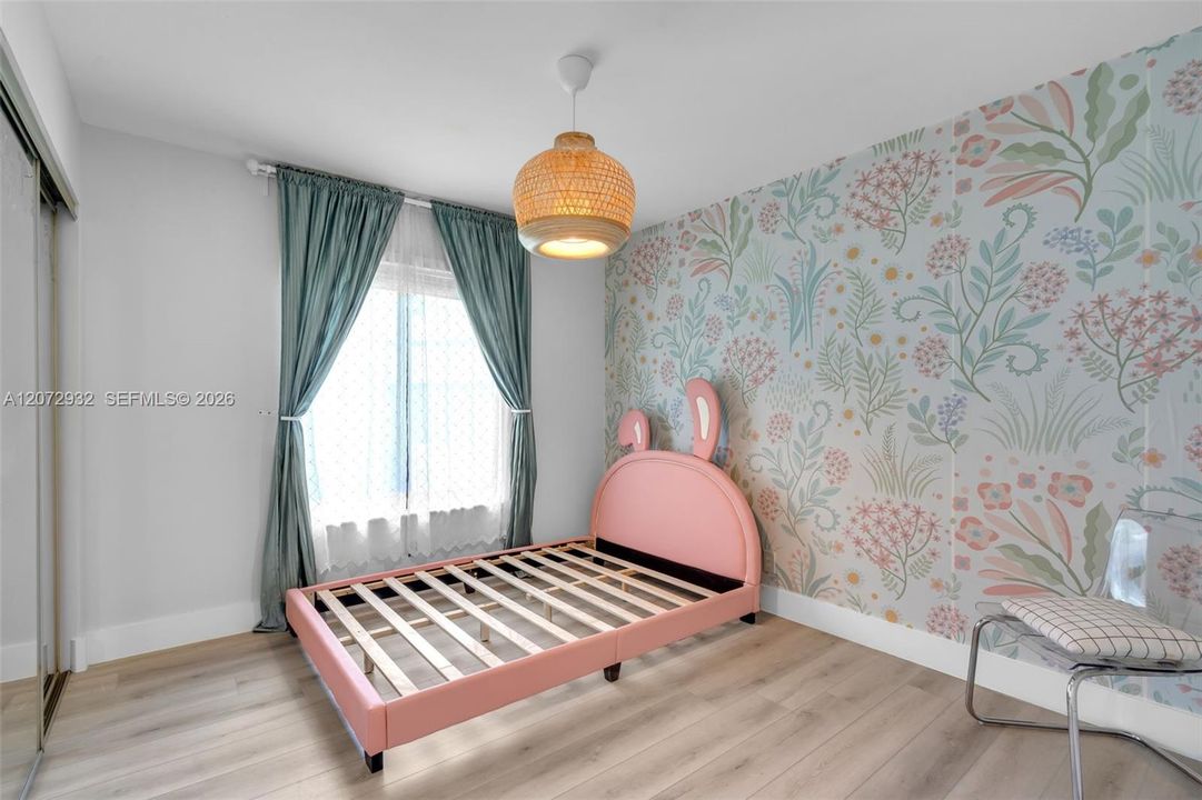 For Rent: $4,500 (4 beds, 2 baths, 1844 Square Feet)