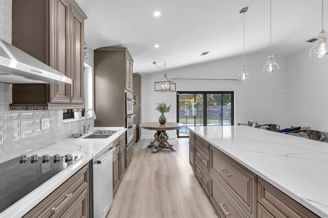 For Rent: $4,500 (4 beds, 2 baths, 1844 Square Feet)