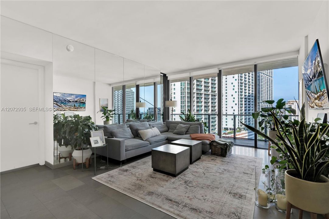 For Rent: $6,150 (2 beds, 2 baths, 1244 Square Feet)