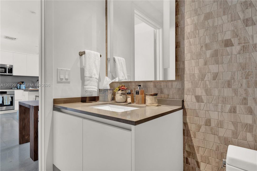 For Rent: $6,150 (2 beds, 2 baths, 1244 Square Feet)