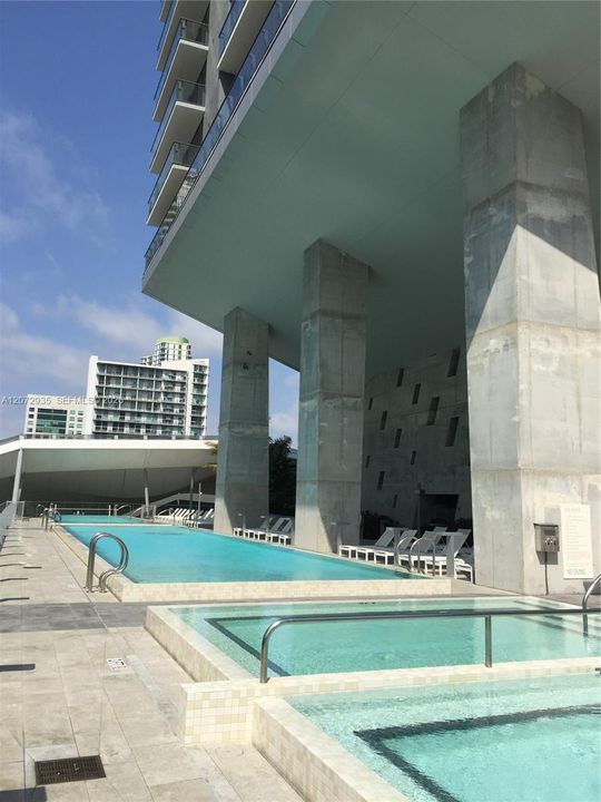 For Rent: $6,150 (2 beds, 2 baths, 1244 Square Feet)