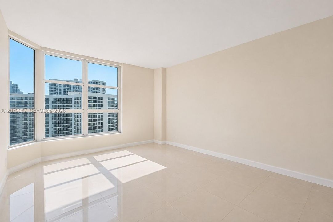 Unfurnished Master Bedroom
