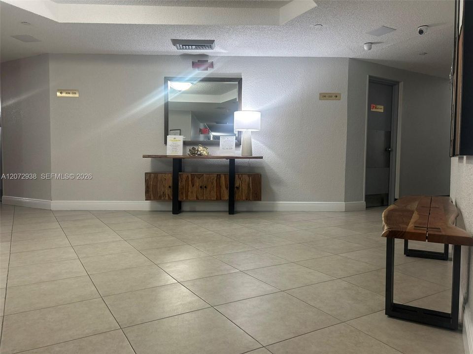 For Sale: $200,000 (2 beds, 2 baths, 1100 Square Feet)