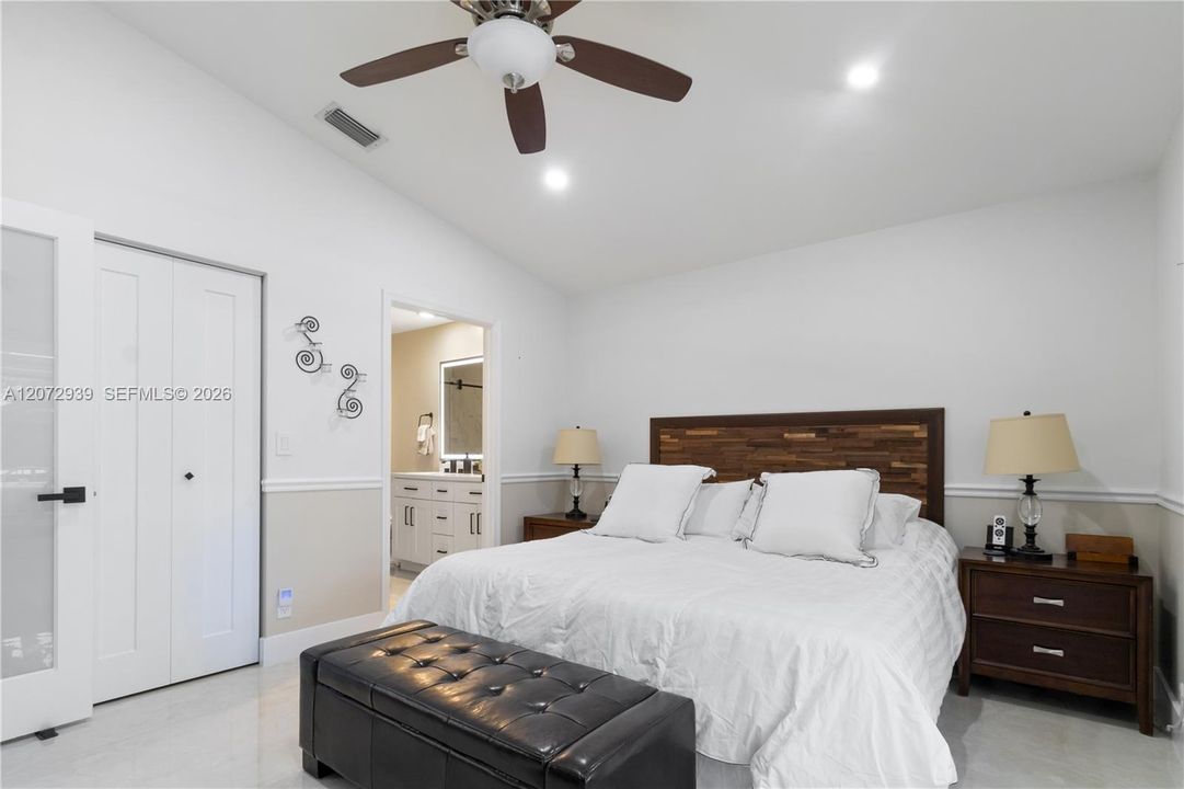 En Venta: $558,200 (3 camas, 2 baños, 1708 Pies cuadrados)