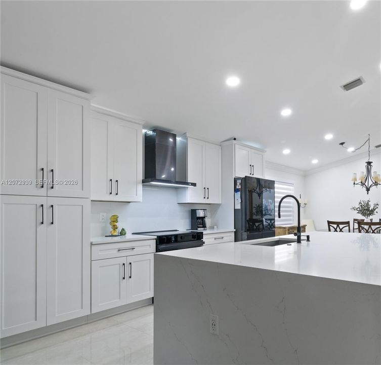 En Venta: $558,200 (3 camas, 2 baños, 1708 Pies cuadrados)