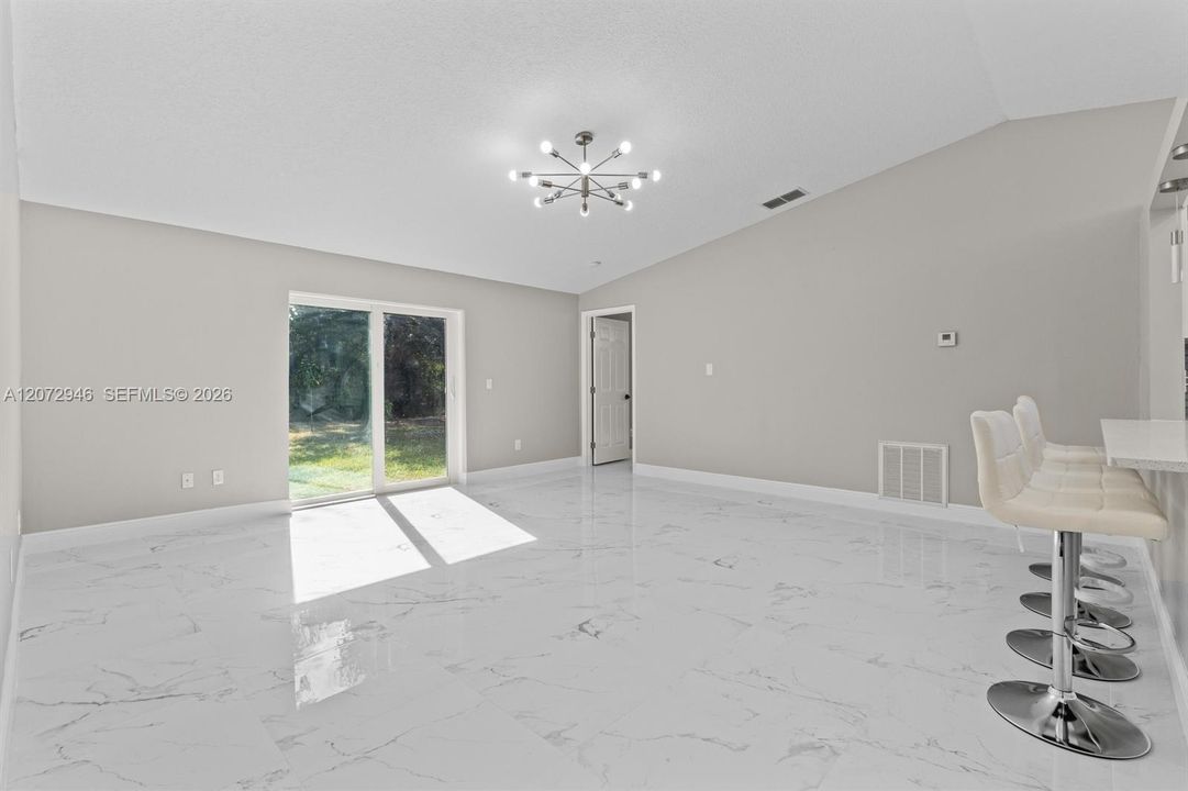 For Rent: $2,100 (3 beds, 2 baths, 0 Square Feet)