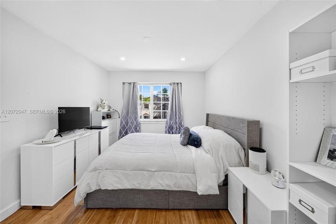 En Venta: $270,000 (1 camas, 1 baños, 770 Pies cuadrados)