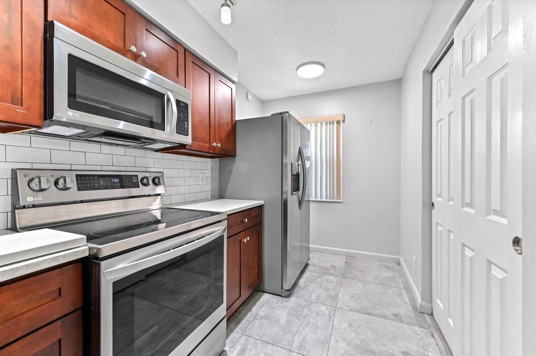 15 Kitchen 03