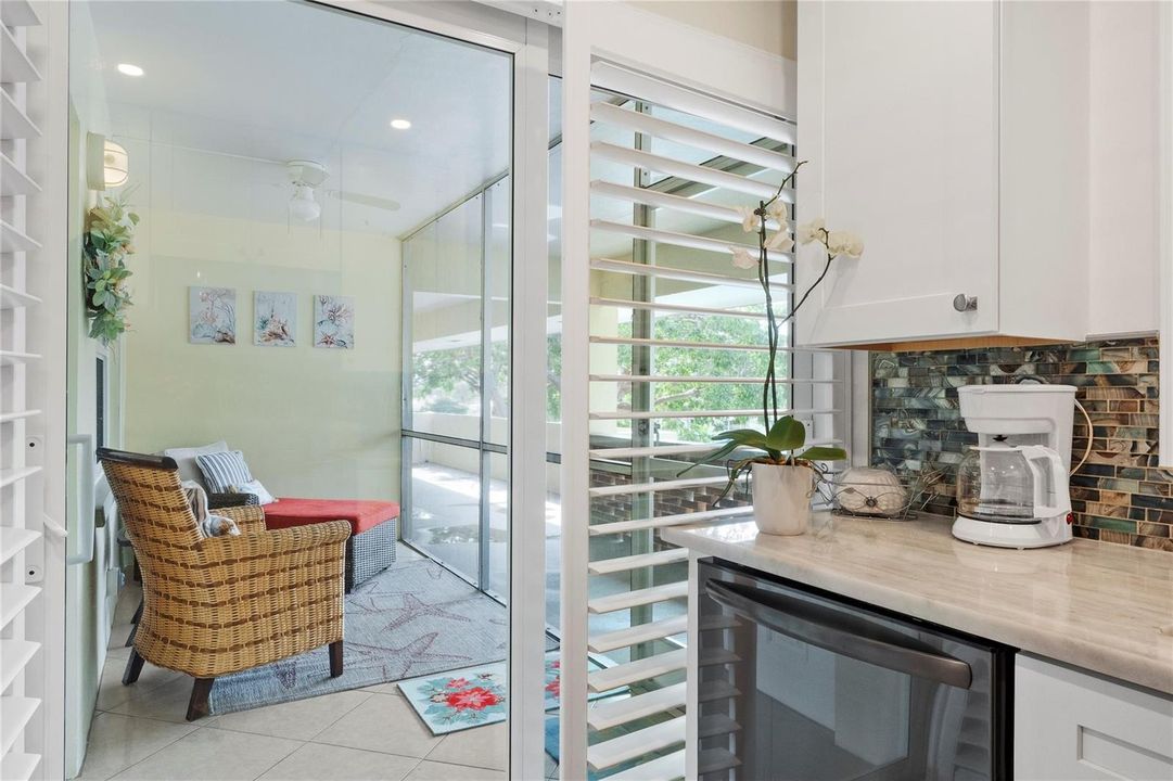 outdoor patio entry off the kitchen