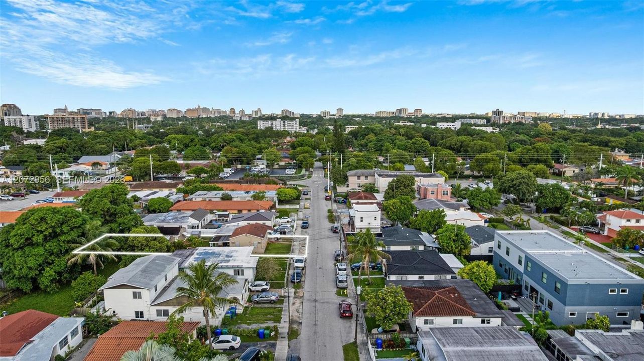 На продажу: $729,000 (0 спален, 0 ванн, 1366 Квадратных фут)