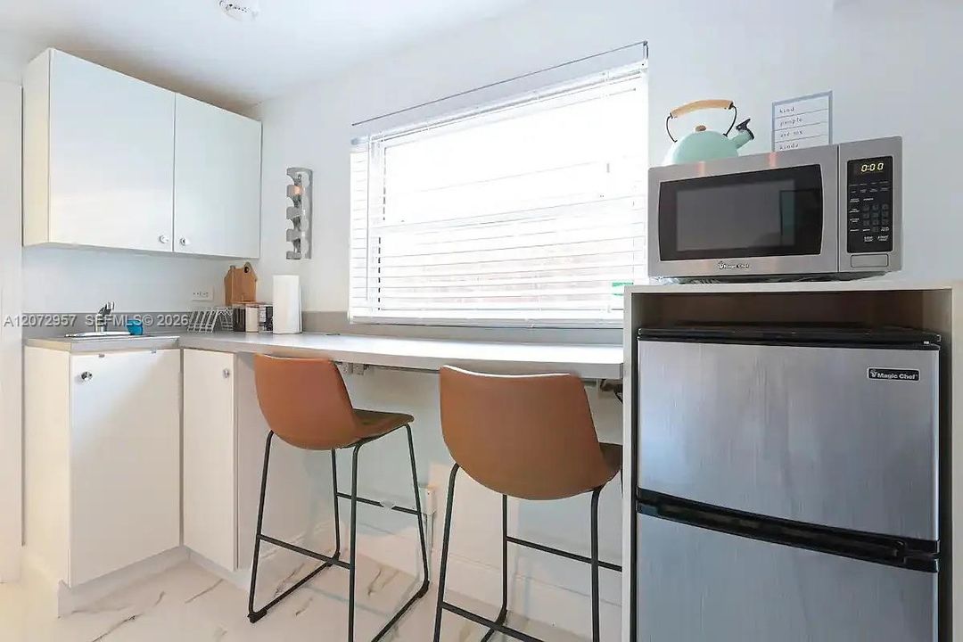 В аренду: $1,350 (0 спален, 1 ванн, 2624 Квадратных фут)
