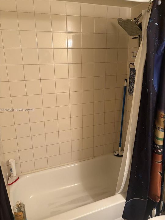 For Sale: $190,000 (2 beds, 2 baths, 940 Square Feet)