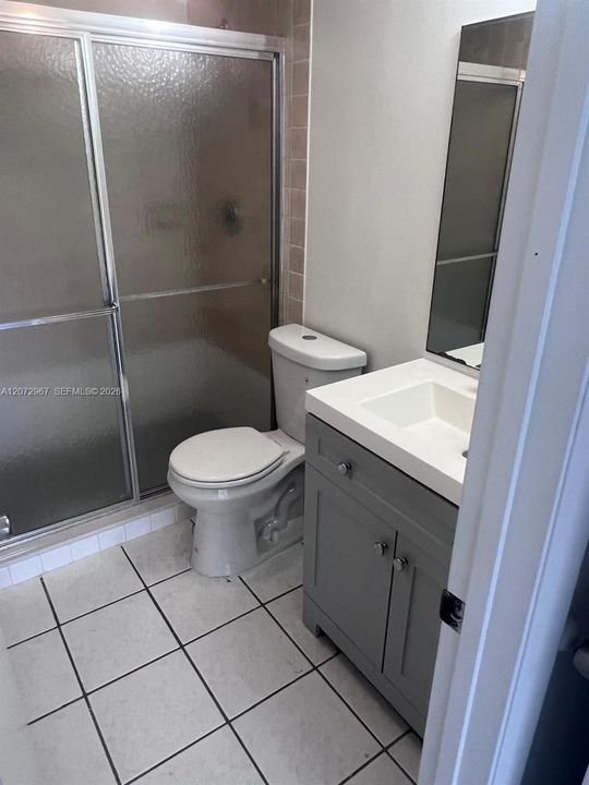 For Sale: $202,000 (2 beds, 2 baths, 933 Square Feet)