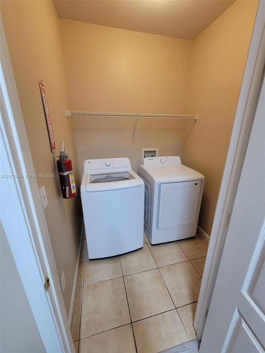 В аренду: $1,900 (2 спален, 2 ванн, 1175 Квадратных фут)