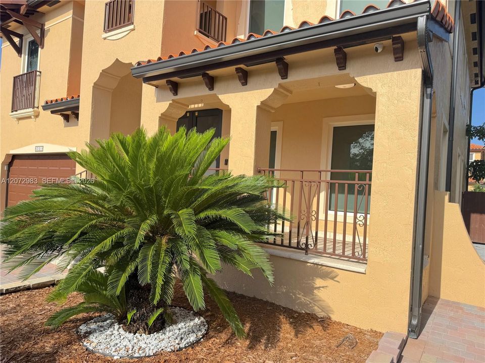 For Sale: $1,100,000 (4 beds, 3 baths, 2997 Square Feet)