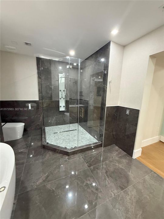 For Sale: $1,100,000 (4 beds, 3 baths, 2997 Square Feet)