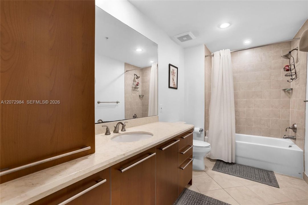 For Rent: $6,500 (2 beds, 2 baths, 1672 Square Feet)