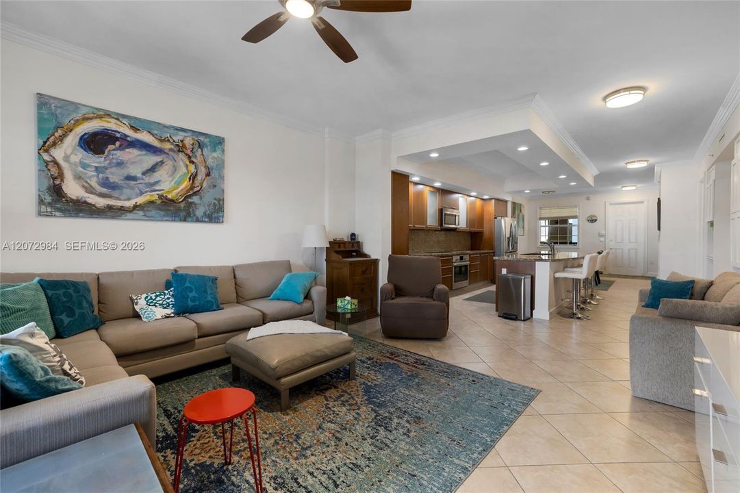 For Rent: $6,500 (2 beds, 2 baths, 1672 Square Feet)