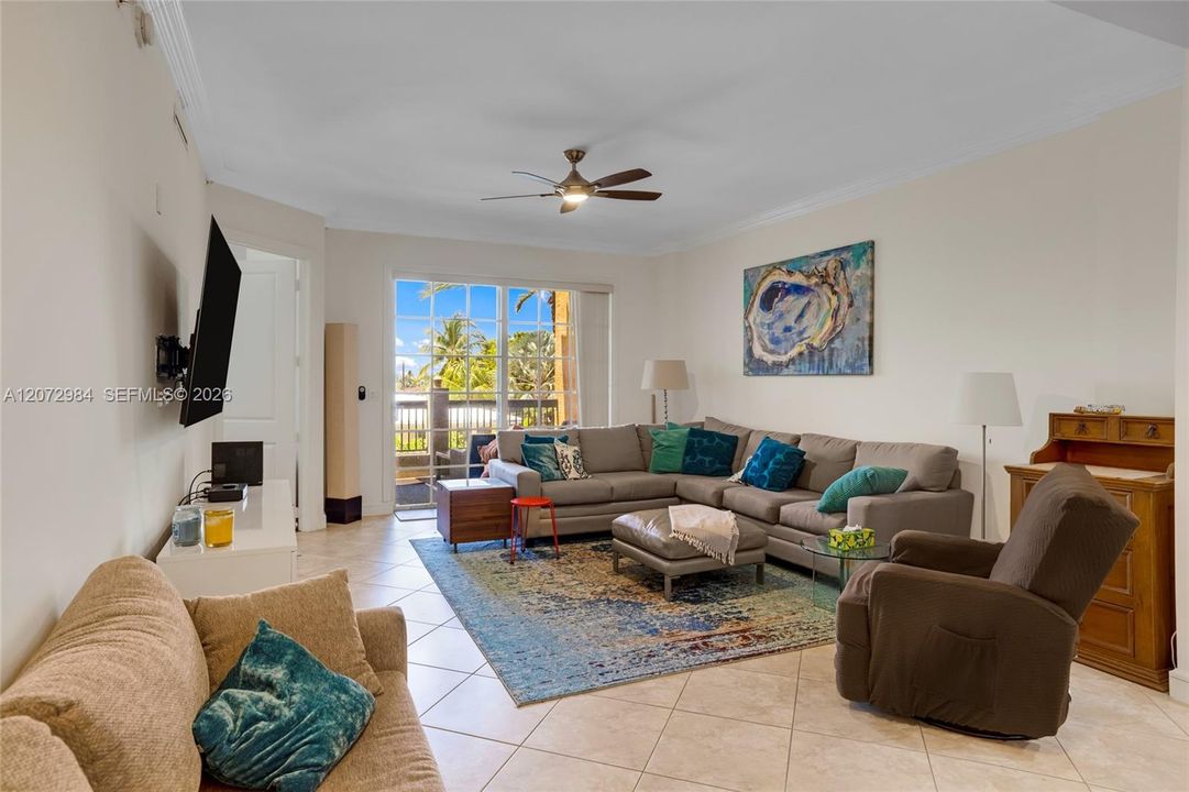 For Rent: $6,500 (2 beds, 2 baths, 1672 Square Feet)
