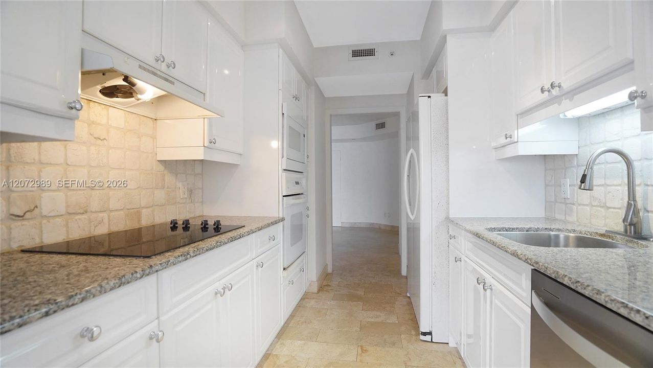 For Rent: $6,750 (2 beds, 2 baths, 1530 Square Feet)