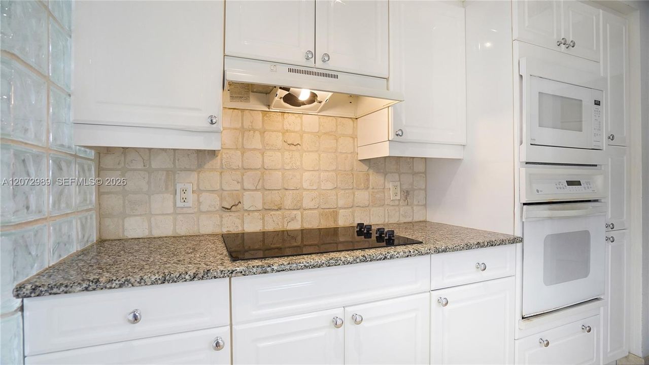 For Rent: $6,750 (2 beds, 2 baths, 1530 Square Feet)