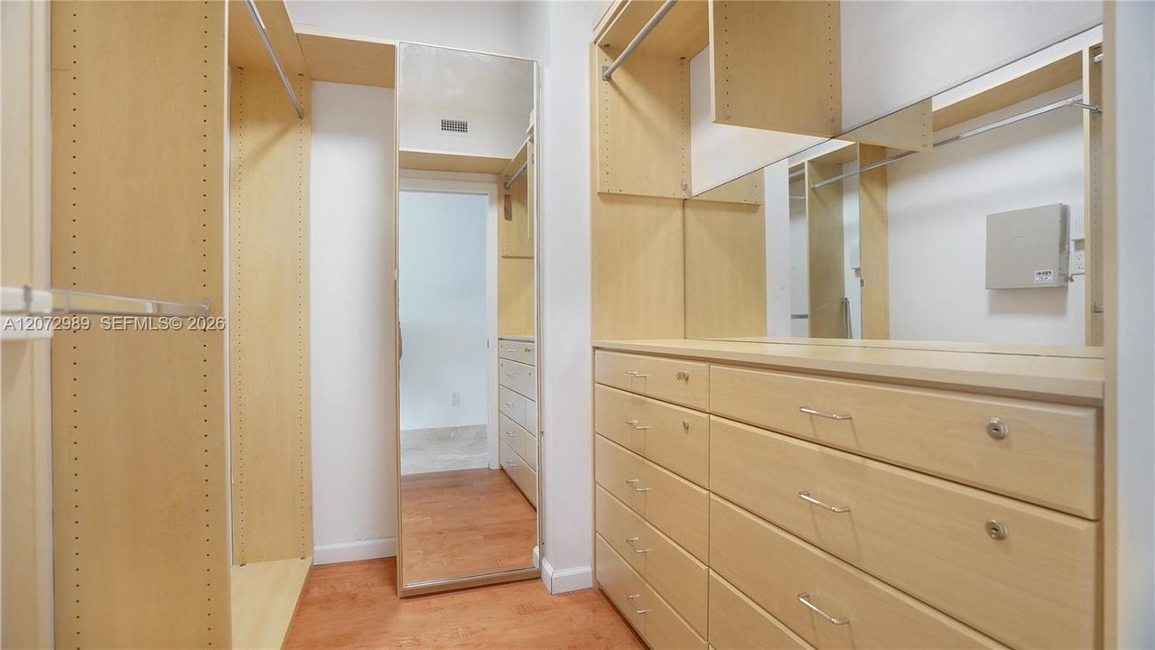 For Rent: $6,750 (2 beds, 2 baths, 1530 Square Feet)