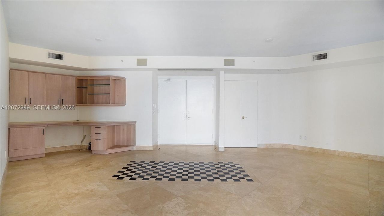 For Rent: $6,750 (2 beds, 2 baths, 1530 Square Feet)