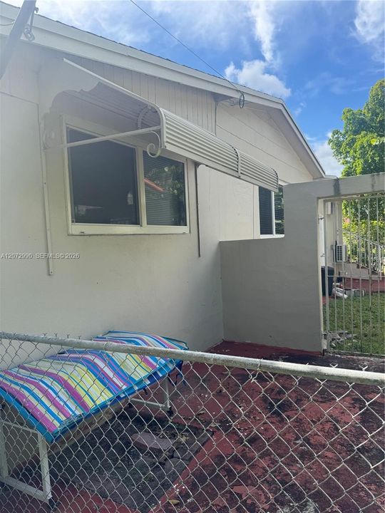 Activo con contrato: $685,000 (4 camas, 3 baños, 1699 Pies cuadrados)