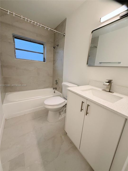 В аренду: $2,400 (2 спален, 2 ванн, 2402 Квадратных фут)