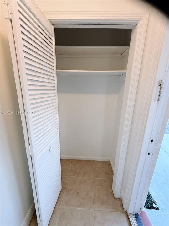 В аренду: $2,400 (2 спален, 2 ванн, 2402 Квадратных фут)