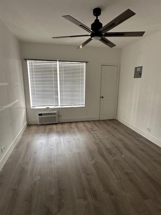 В аренду: $1,875 (1 спален, 1 ванн, 9216 Квадратных фут)