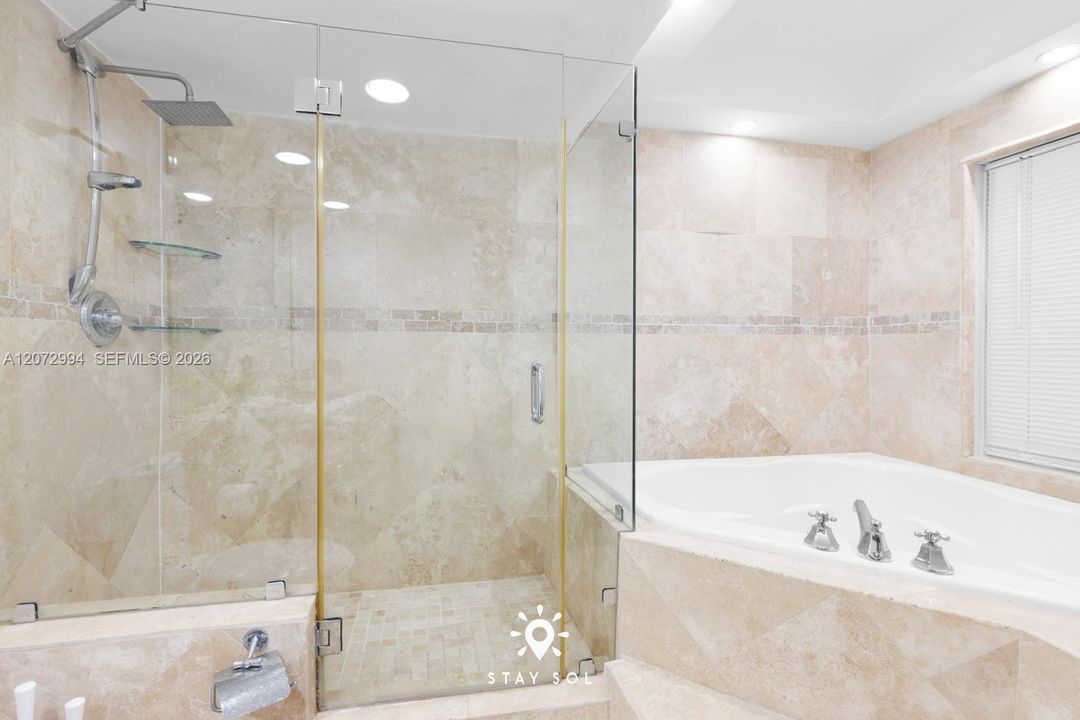 For Rent: $4,500 (2 beds, 2 baths, 1328 Square Feet)