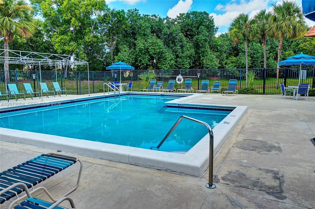 For Rent: $2,500 (2 beds, 2 baths, 1256 Square Feet)