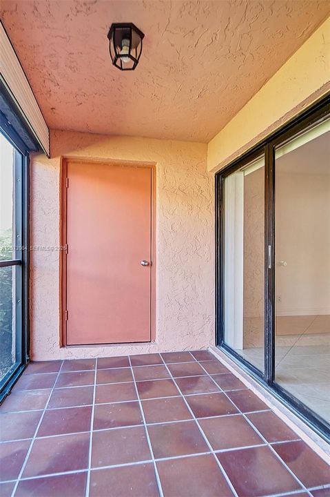 For Rent: $2,500 (2 beds, 2 baths, 1256 Square Feet)