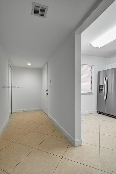 For Rent: $2,500 (2 beds, 2 baths, 1256 Square Feet)