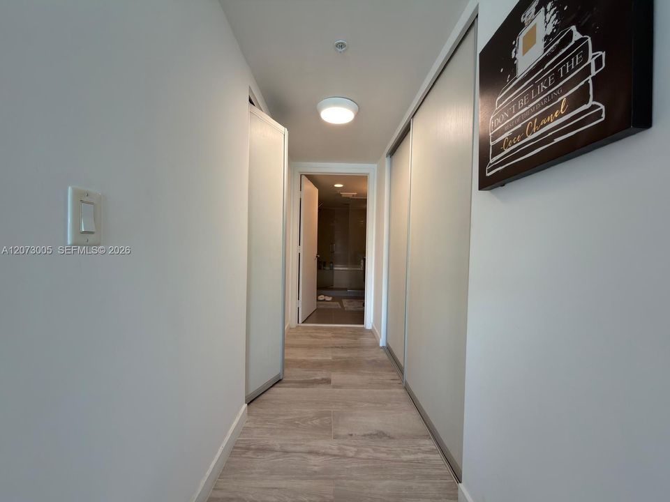 На продажу: $849,900 (2 спален, 2 ванн, 1143 Квадратных фут)