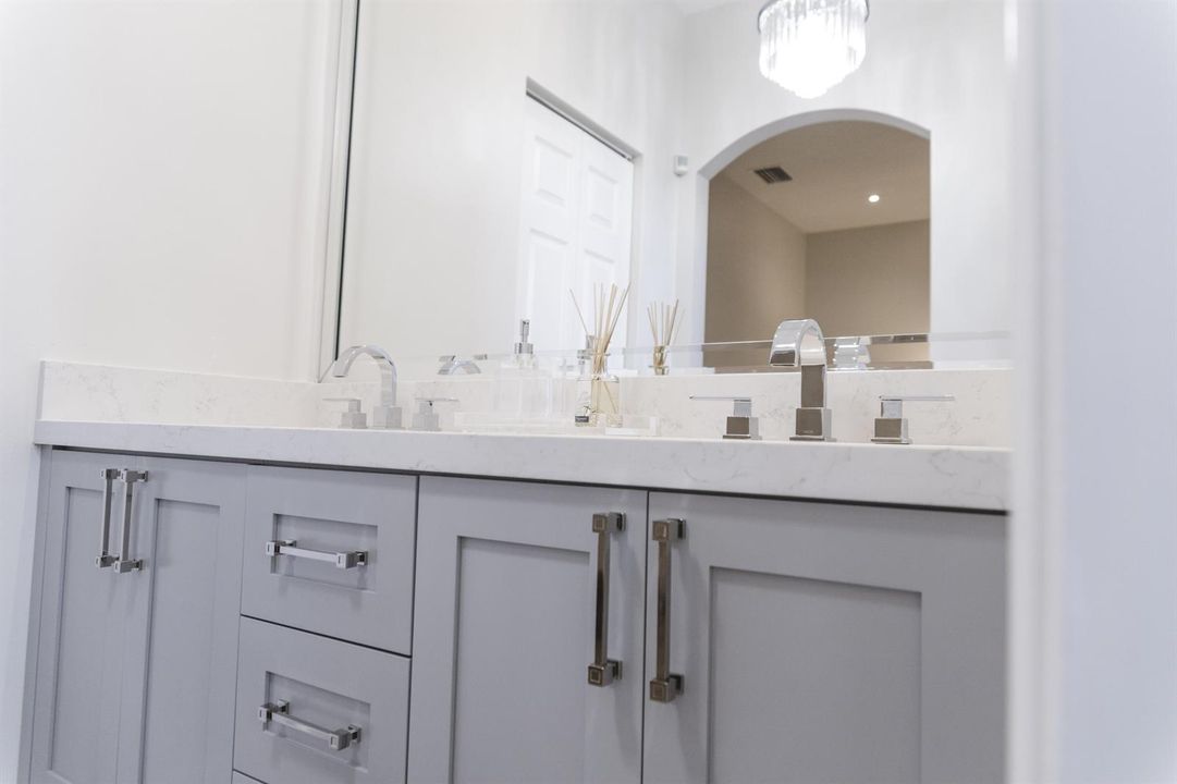 Double Vanity Master Bath