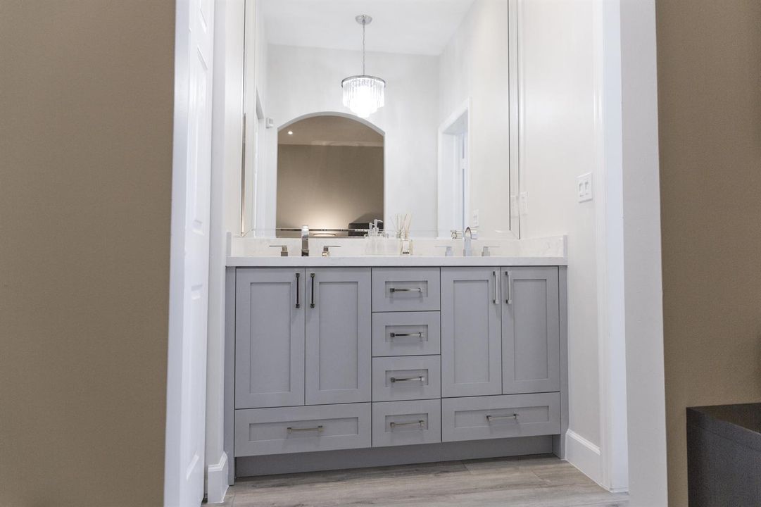 Master Bath Big Mirror