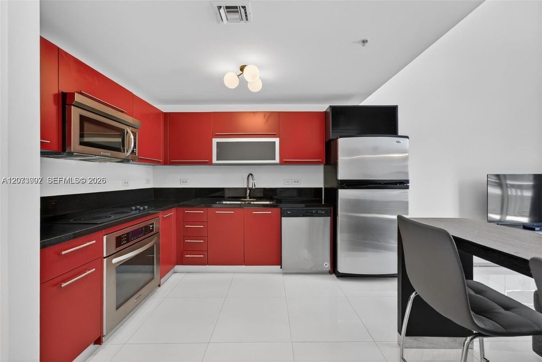 В аренду: $3,150 (1 спален, 1 ванн, 978 Квадратных фут)